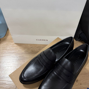 쿠에른 런던09 블랙 램스킨