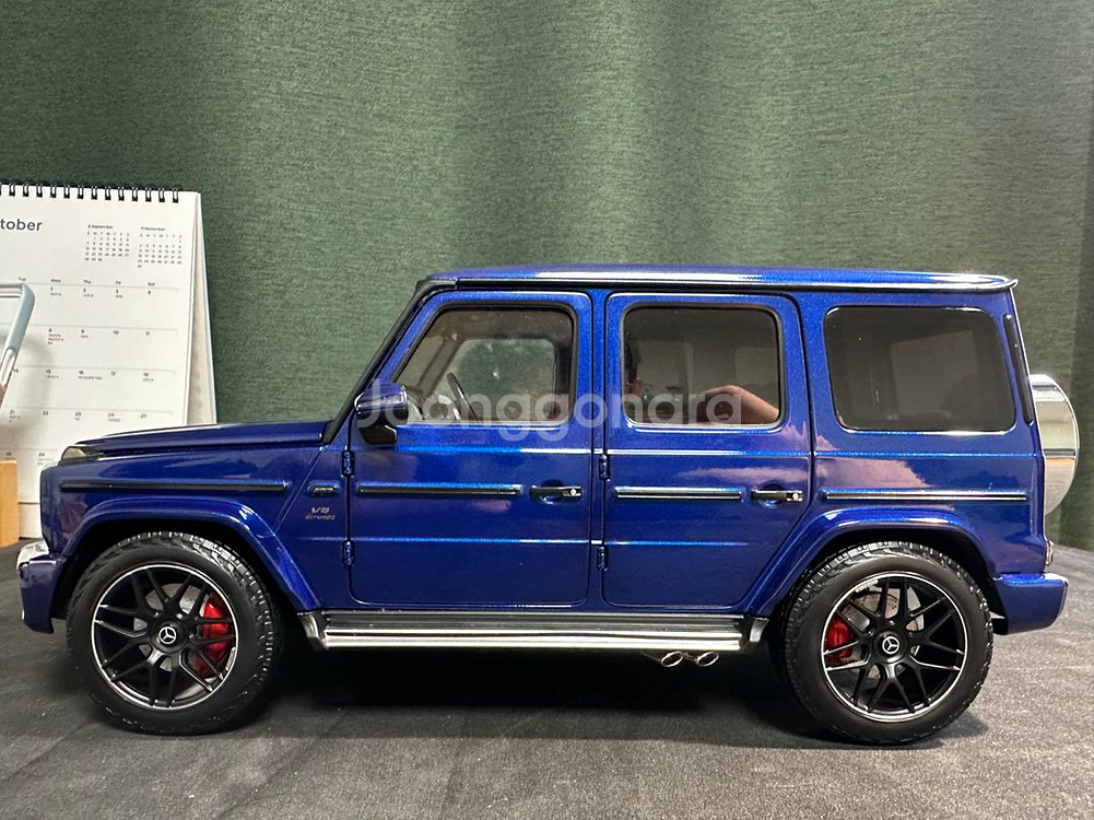 1:18 미니챔프 G63amg 다이캐스트 판매 합니다.--1