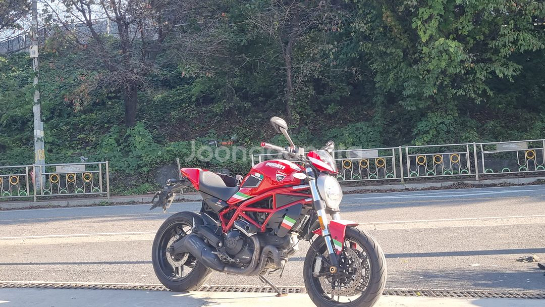 등록대행o 두가티 몬스터 797 18년식/3만2천대키로--0