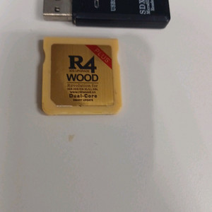 3ds r4칩 팝니다