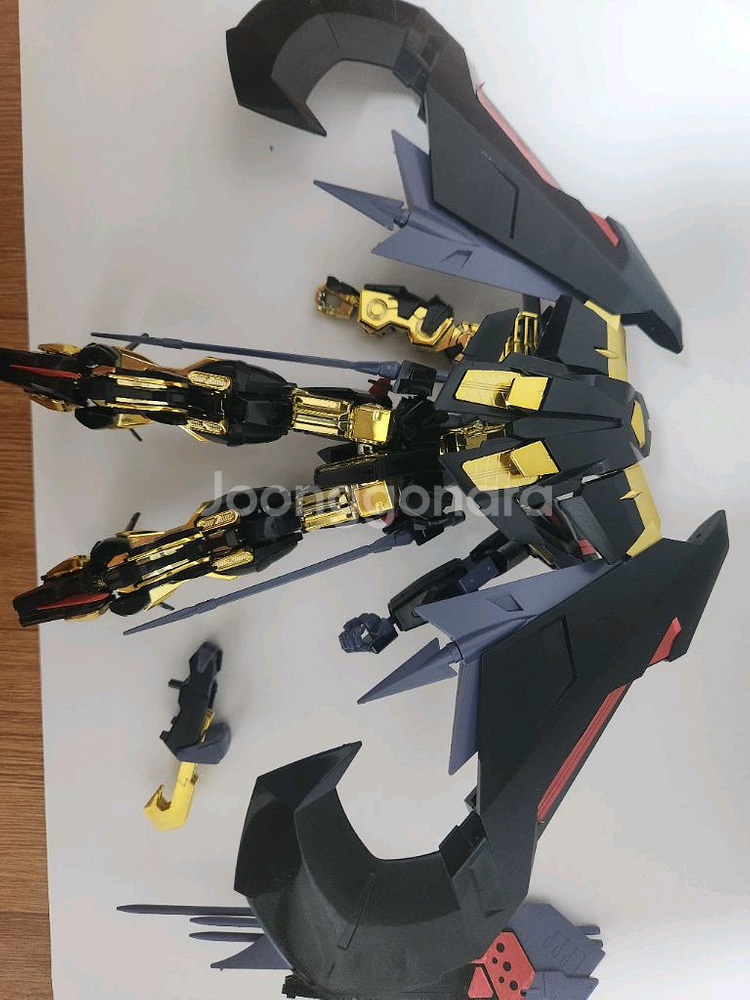 1/100 아스트레이 골드 프레임 아마츠 미나 가조립--3