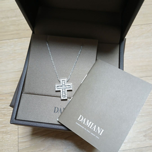 다미아니 벨에포크 미듐 목걸이 - 25년