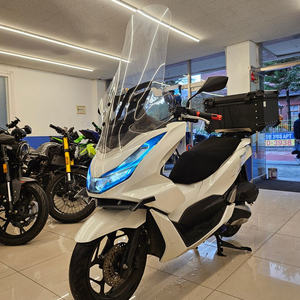잘나가는 pcx125 22년식 팝니다 !