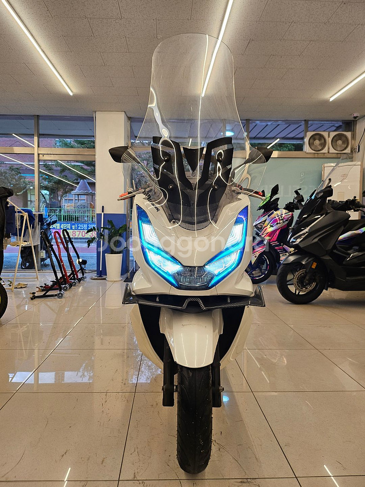 잘나가는 pcx125 22년식 팝니다 !--1