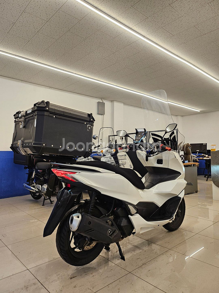 잘나가는 pcx125 22년식 팝니다 !--4
