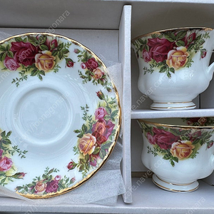 새제품) 로얄알버트 올드 컨트리 로즈 티컵 세트 이미지