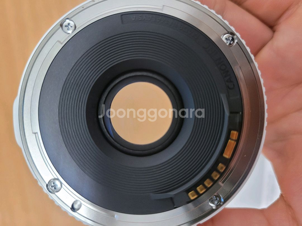 캐논 40mm f2.8, ef-s 10-18mm is--4