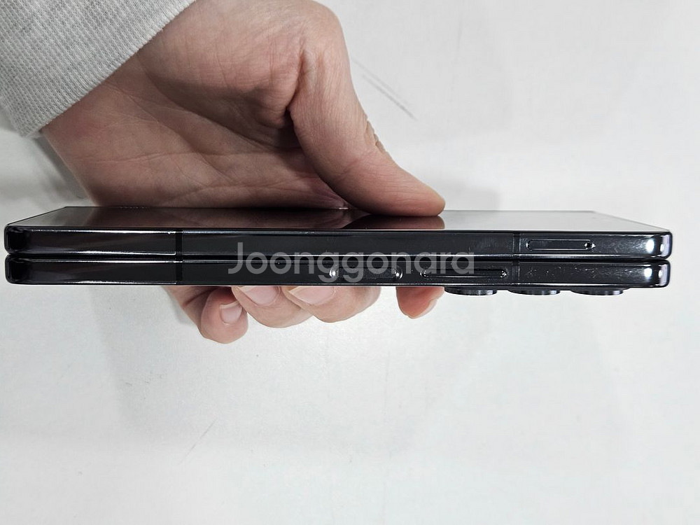 갤럭시Z폴드5 (F946) 팬텀블랙 512GB 62만원--1