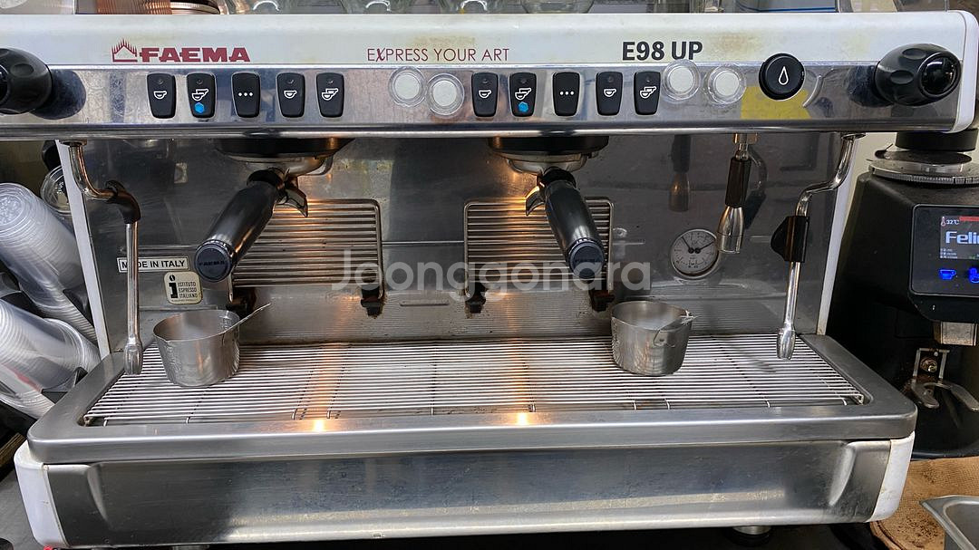 FAEMA E98 UP 커피머신--0