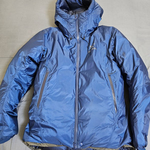 아크테릭스 초경량 파카 105