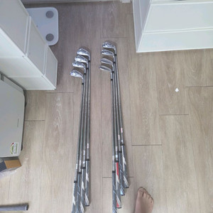 투어스테이지 V300-7 아이언세트 저렴히 판매합니다