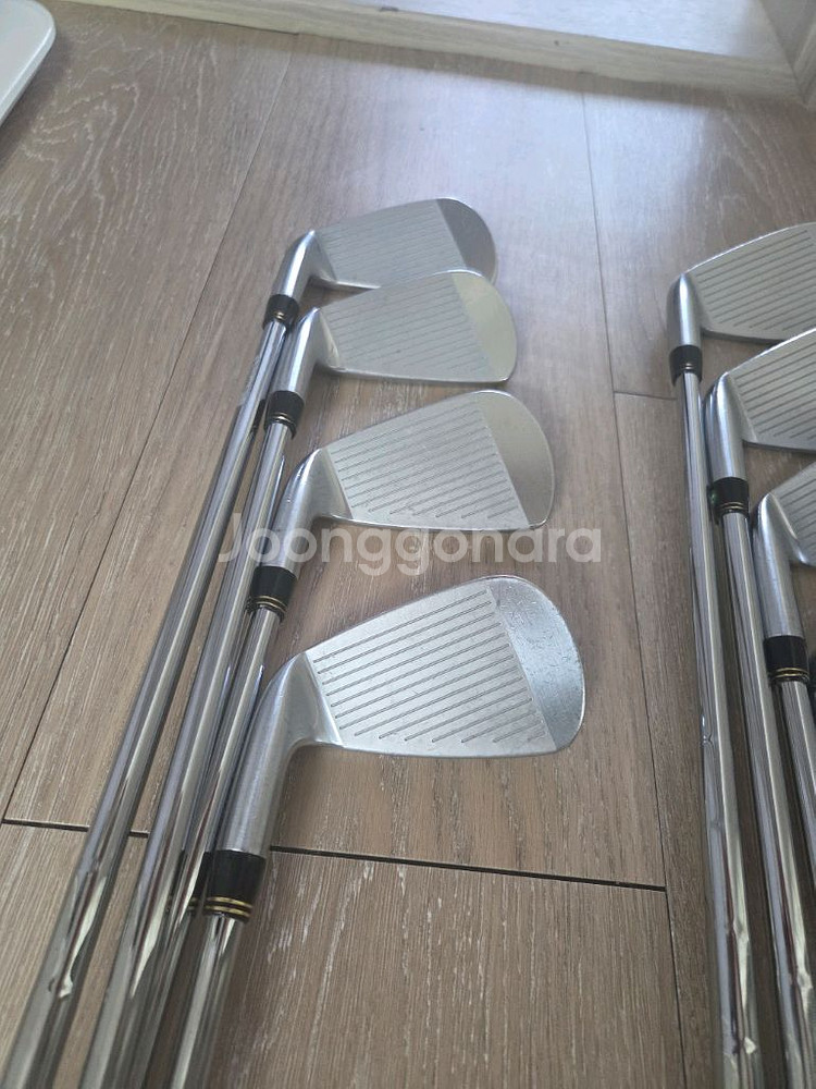투어스테이지 V300-7 아이언세트 저렴히 판매합니다--3