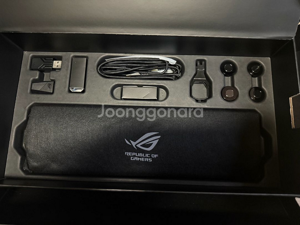 ROG AZOTH EXTREME 유무선 커스텀 키보드--2
