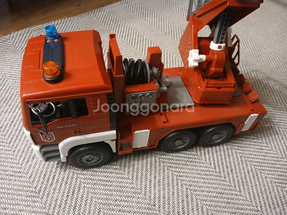 브루더 소방차 포크레인 팝니다--2