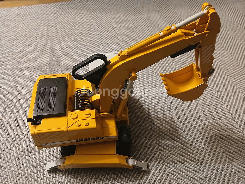 브루더 소방차 포크레인 팝니다--7