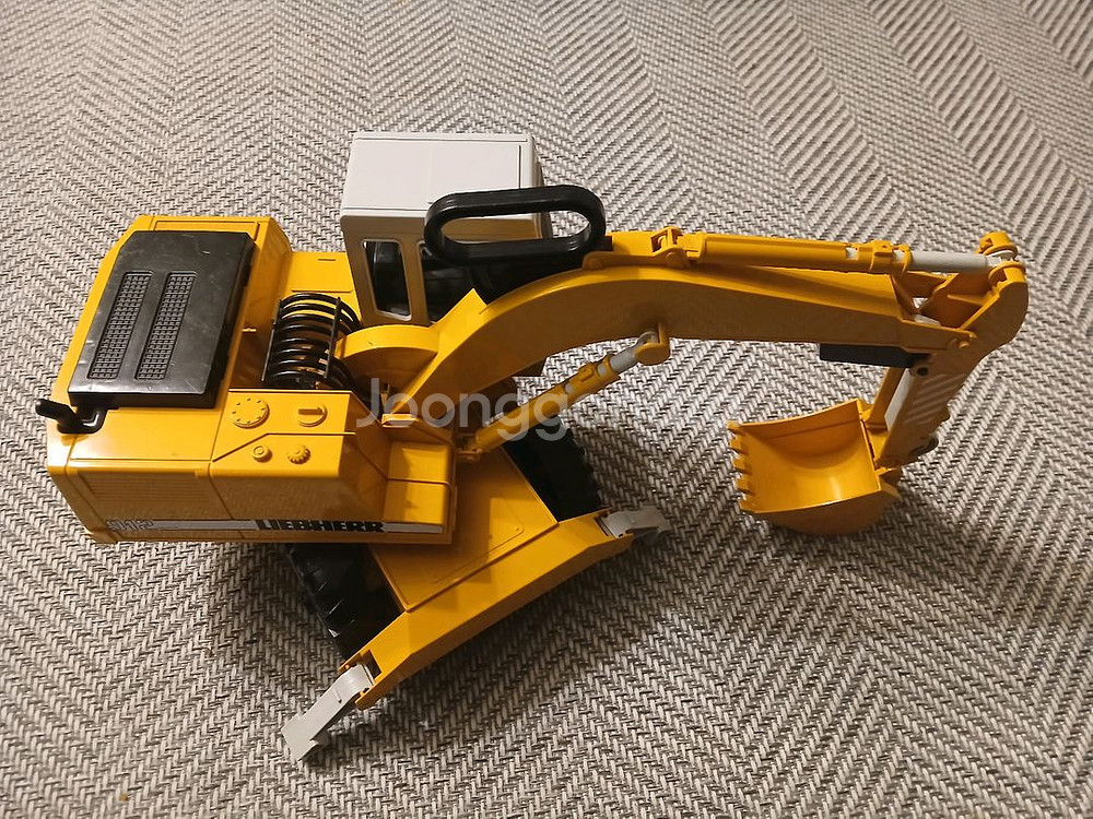 브루더 소방차 포크레인 팝니다--8