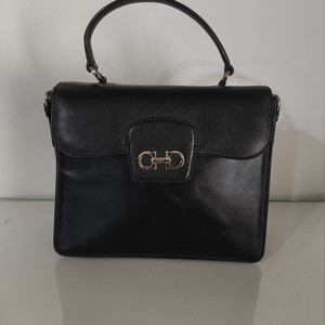 페라가모 간치니 사피아노 토트백