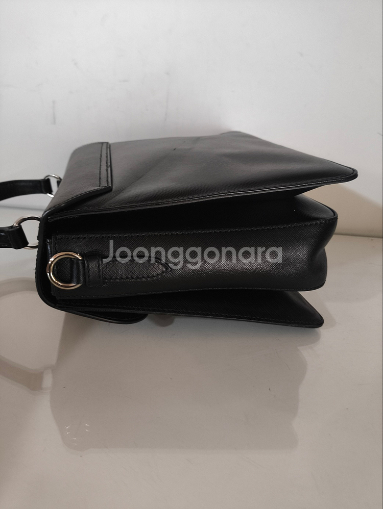 페라가모 간치니 사피아노 토트백--3