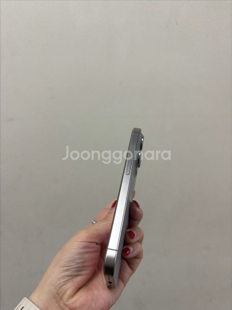 (부산중고폰)아이폰15프로 내츄럴 128기가 판매해요--2