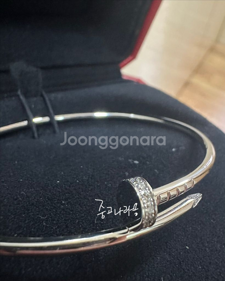 까르띠에 앵끌루sm 화이트골드 다이아 18호--0