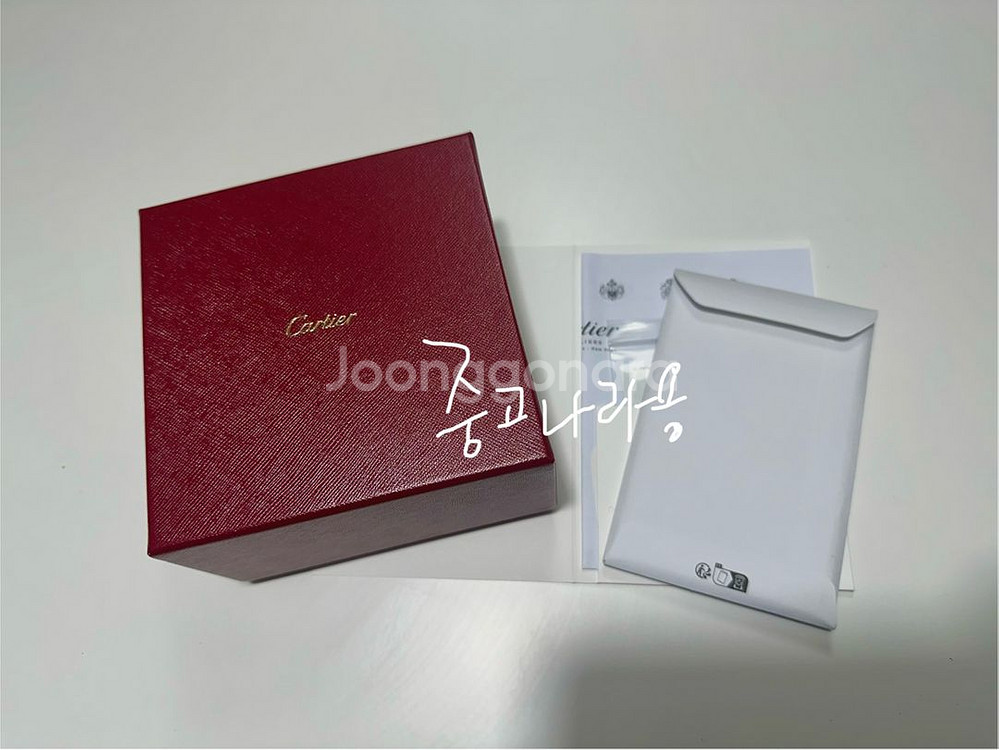 까르띠에 앵끌루sm 화이트골드 다이아 18호--3
