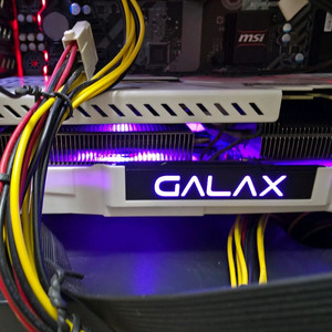 지포스 RTX 3070 EX WHITE 8g 리퍼제품