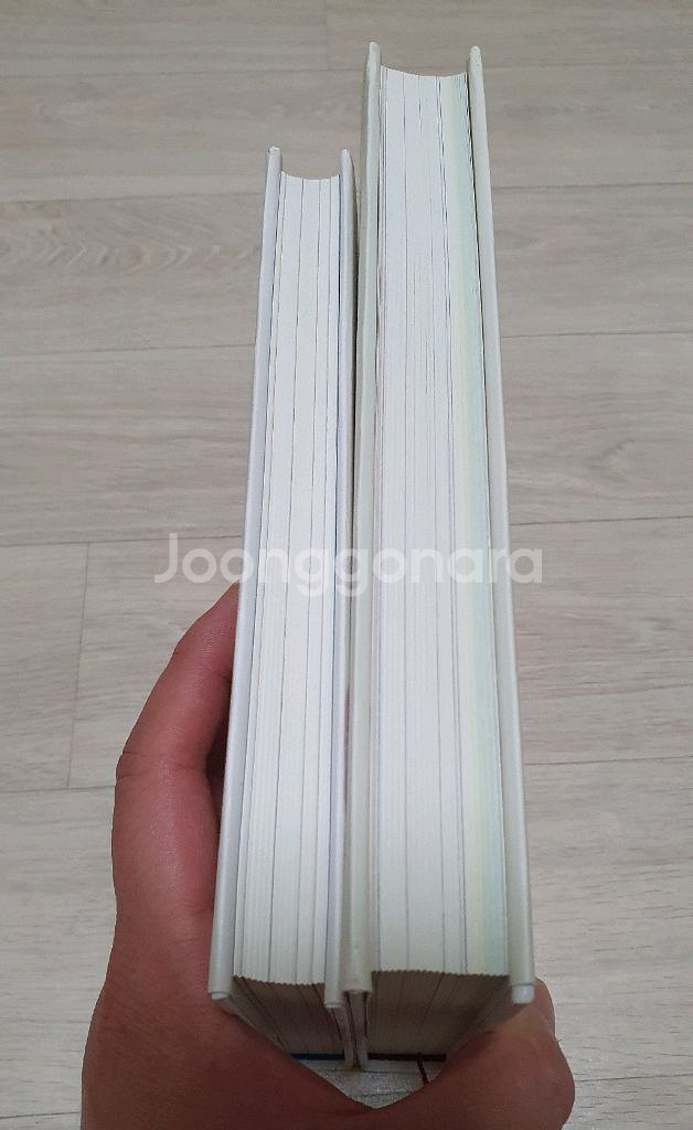 아무도 늙지않는 세상.아무도 아프지 않는 세상(새책급)--2