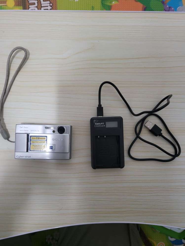 소니 사이버샷 DSC-T10 빈티지 디카--1