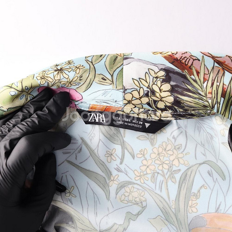 [L]자라 핑크 트로피컬 패턴 리본 타이 매듭 셔츠 블--4