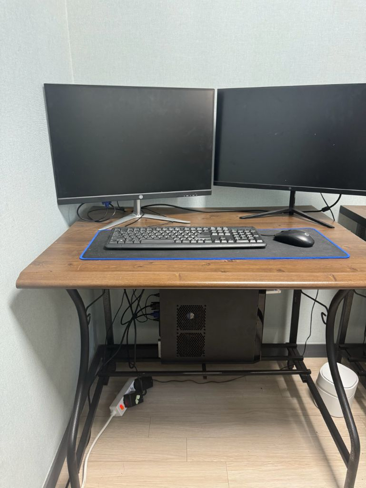 이사로 인해사무용 컴퓨터 책상 의자 세트 판매합니다--1