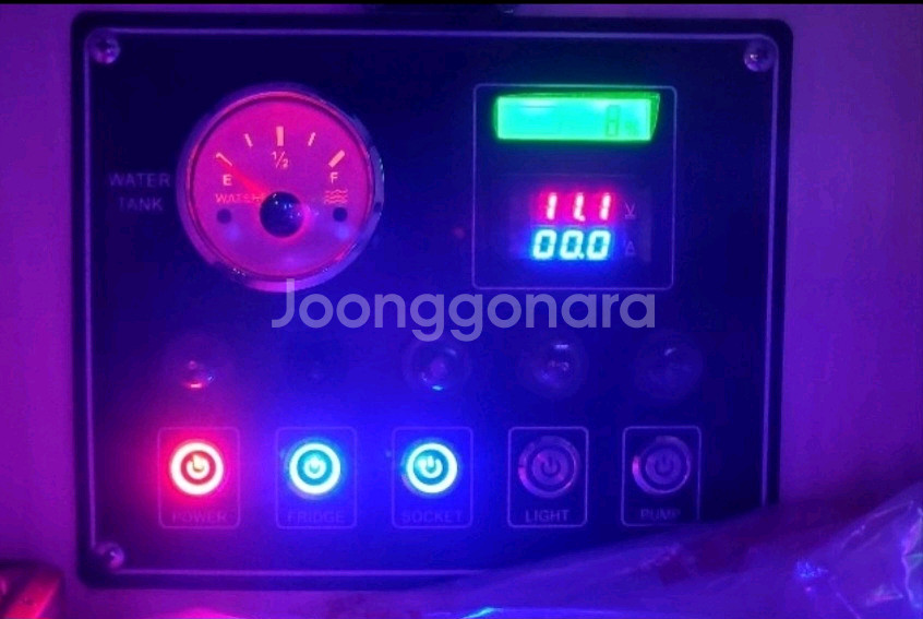 콜로라도캠핑카및이지트레일러 팝니다.--9