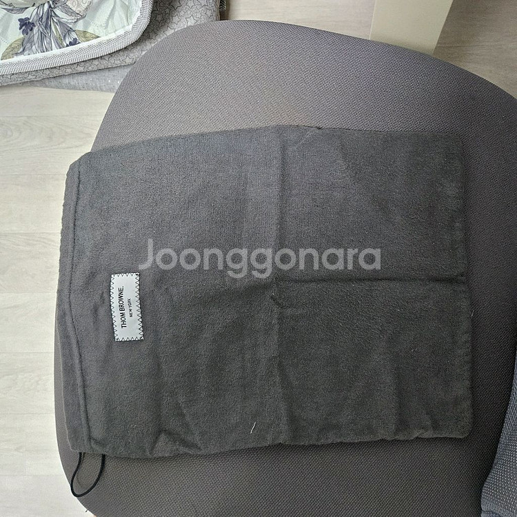 톰브라운 클러치백 미듐 거의새거--4