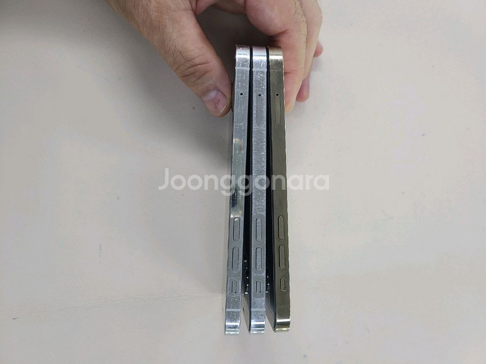 아이폰12프로 128기가 256기가 무잔상 상태굿 ^--3