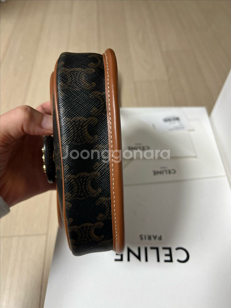 셀린느 미니베사체--4