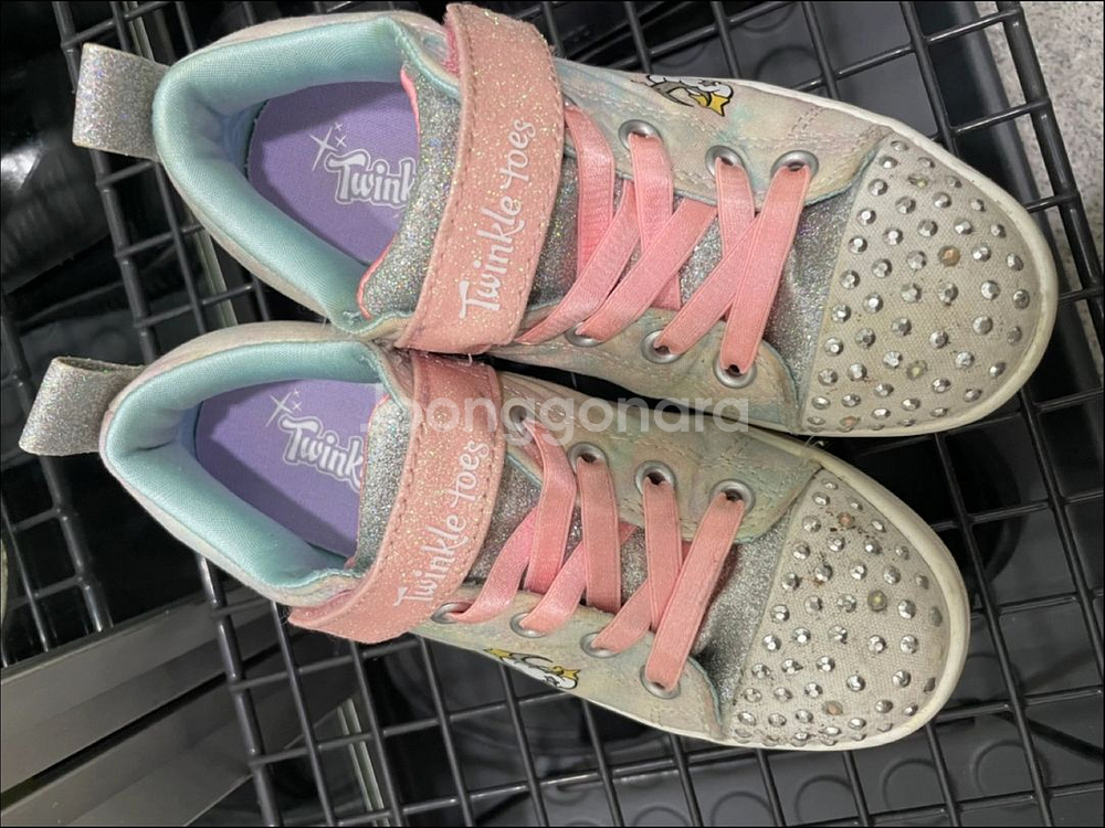 스케쳐스및 여아 운동화 실내화 판매해요 (190-200--0