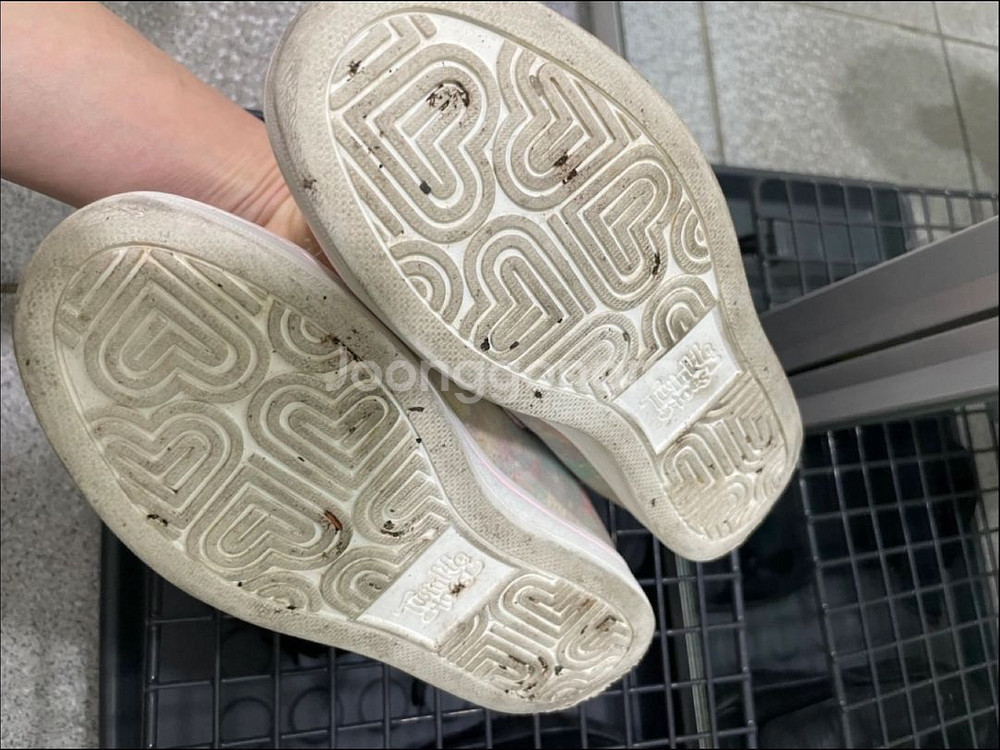 스케쳐스및 여아 운동화 실내화 판매해요 (190-200--4