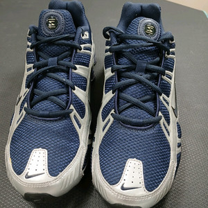 나이키 샥스 R4 네이비/실버 경량러닝화 275 us9