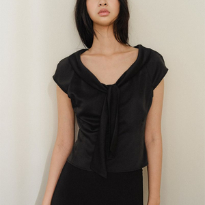 킨더살몬 보타이 블라우스