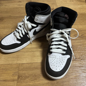 조던1 하이 블리치드 코랄 275