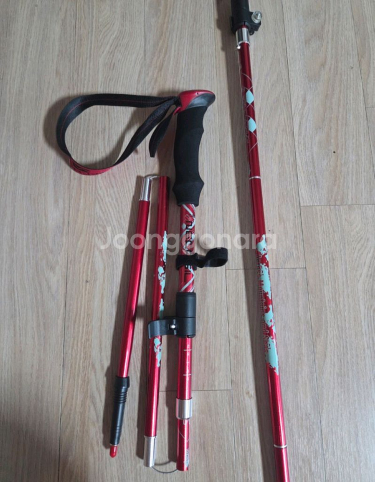 등산용 고급 경량 트래킹 스틱. 새제품입니다.--3