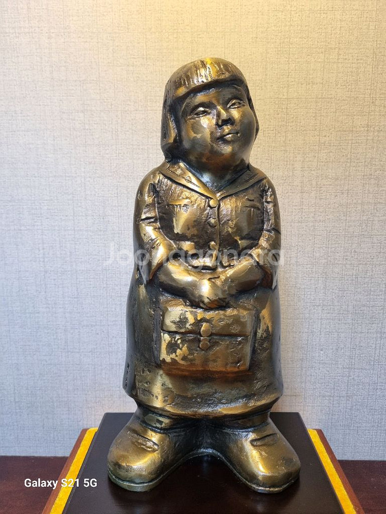 [동 브론즈 작품] 어느날 여고시절 -높이34cm--1