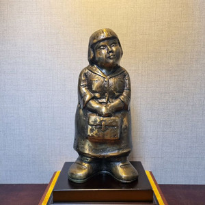 [동 브론즈 작품] 어느날 여고시절 -높이34cm