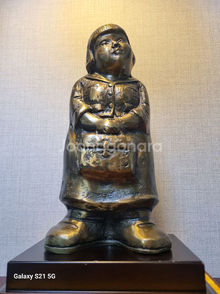 [동 브론즈 작품] 어느날 여고시절 -높이34cm--7