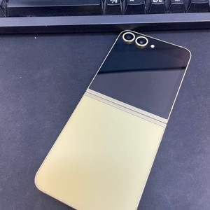 갤럭시Z플립6 옐로우 256GB 무잔상 상태좋은 중고6