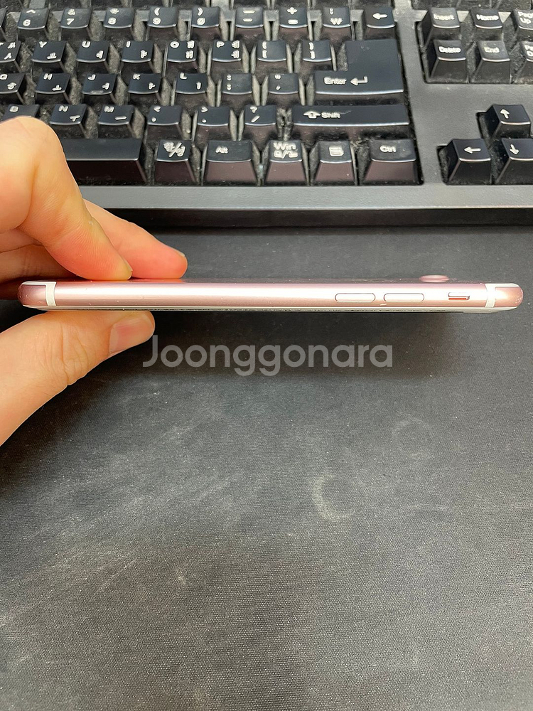 아이폰7 로즈골드 128GB 상태좋은 중고14만팝니다--5