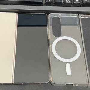 갤럭시Z폴드4 베이지 256GB 무잔상 상태좋은 중고5