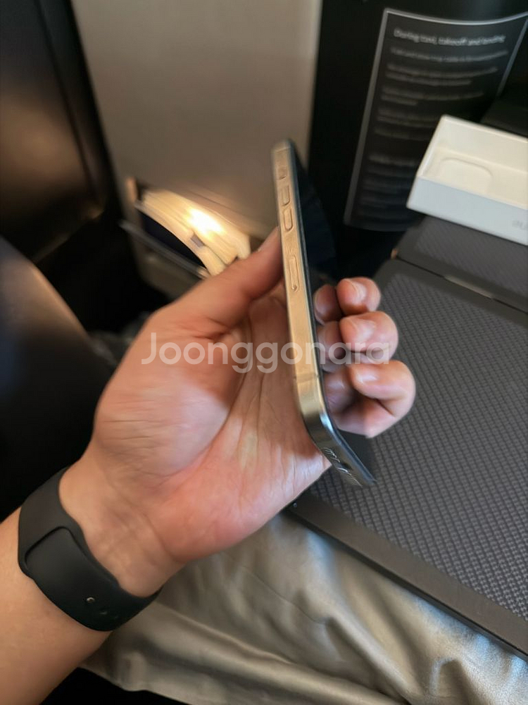 아이폰 15프로 128g 네츄럴 티타늄--2