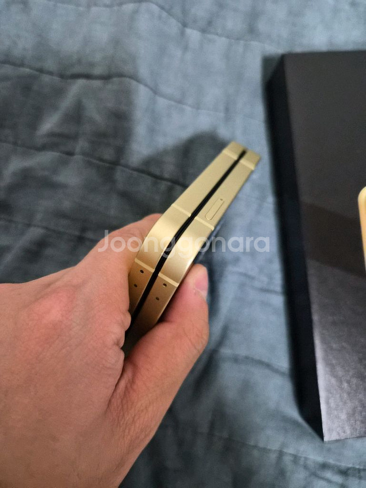 갤럭시 Z플립6 256GB 자급제 삼케플--6