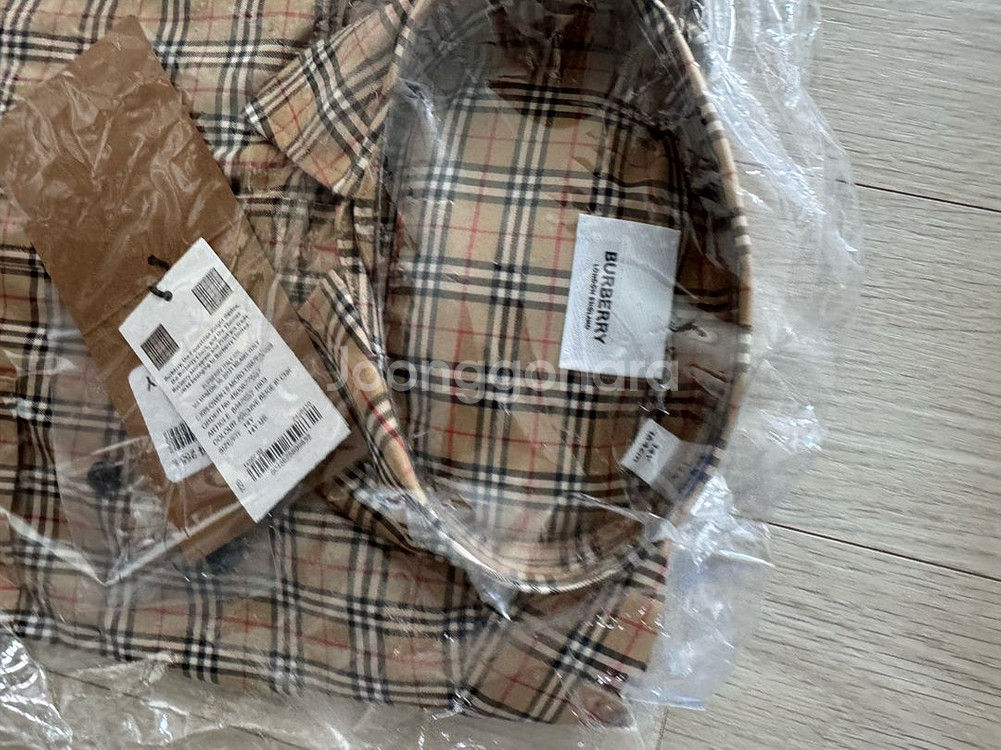 버버리 체크 플라넬 셔츠--1