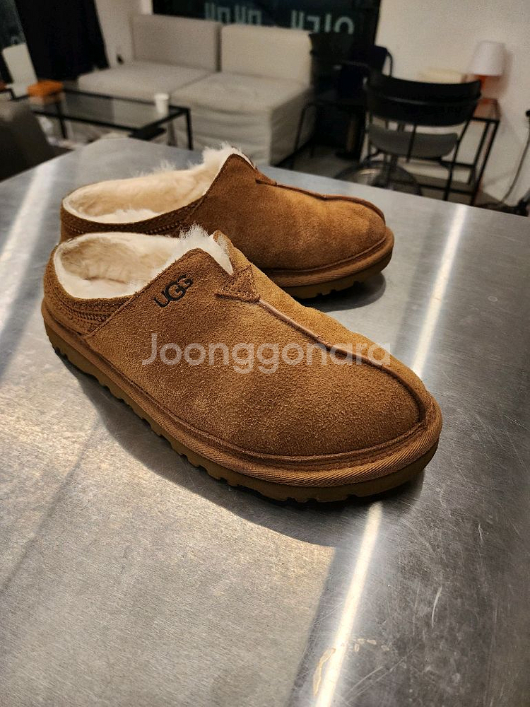 UGG 어그 뉴만 체스트넛 260->250 교환가능--0